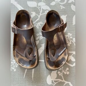 Birkenstock Gizeh Brown Oiled Leather Sandals, Size 39, 8 1/2